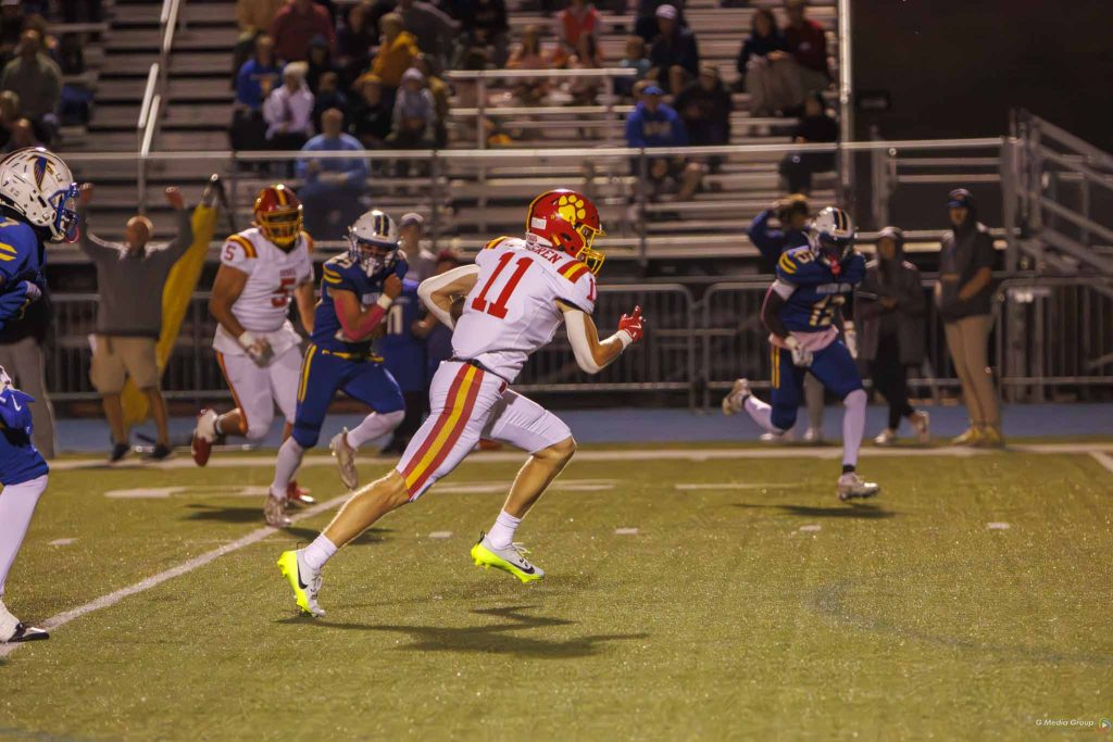 WNvsBataviaFootball-25
