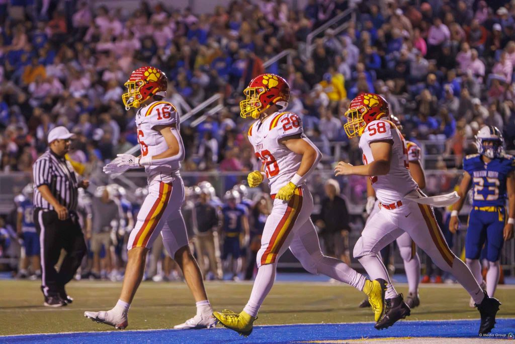 WNvsBataviaFootball-36