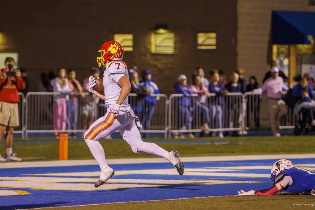 WNvsBataviaFootball-49