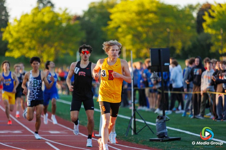 Batavia's Edward Polaski at the finsh line of the 800 meter at the IHSA Boys 3A Sectional at Lake Park Highschool on May 23, 2025 | GMedia Group